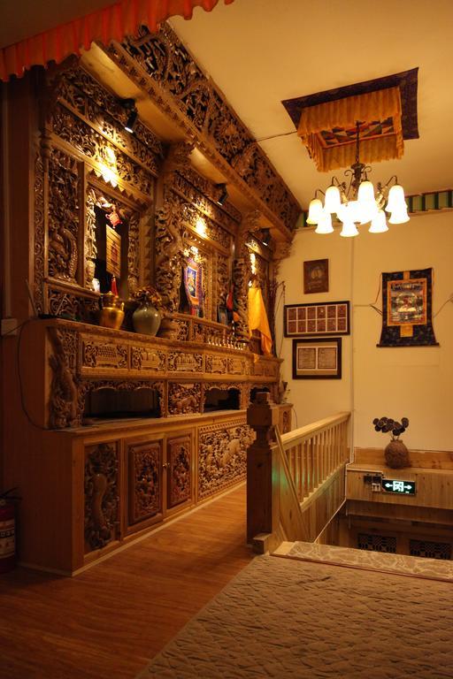 Huksum House Apartment Deqen Екстериор снимка