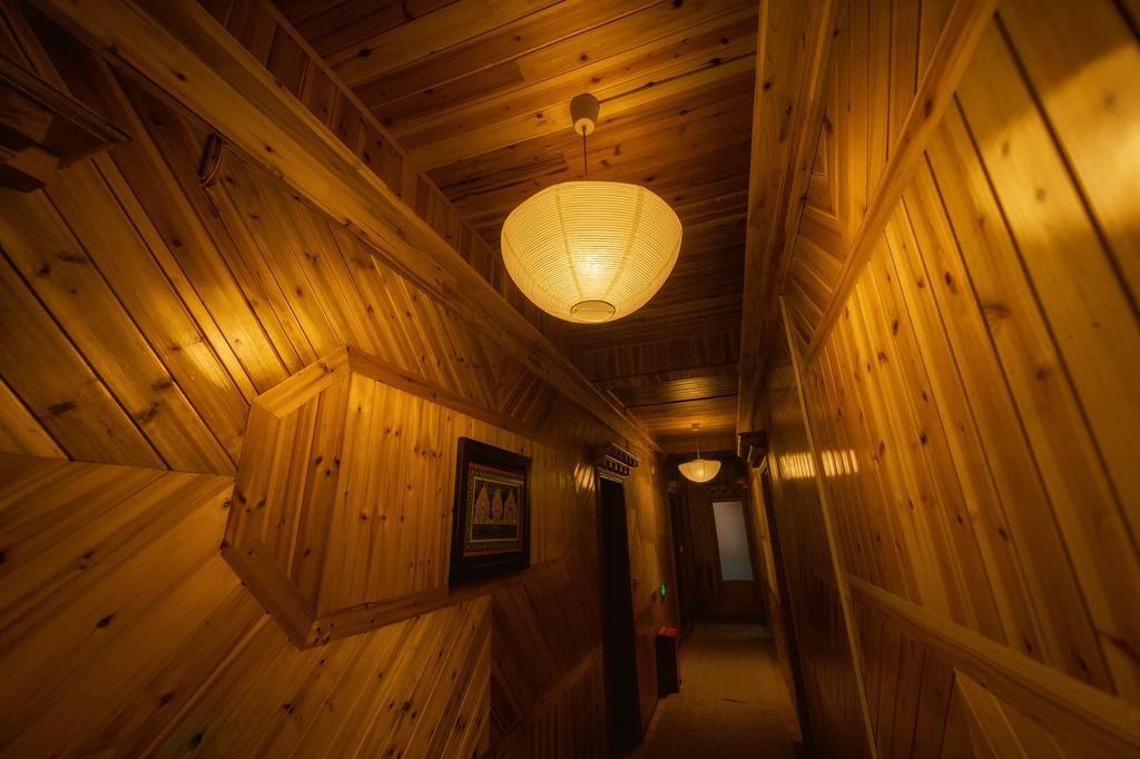 Huksum House Apartment Deqen Екстериор снимка