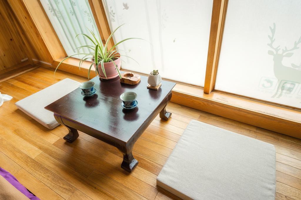 Huksum House Apartment Deqen Екстериор снимка