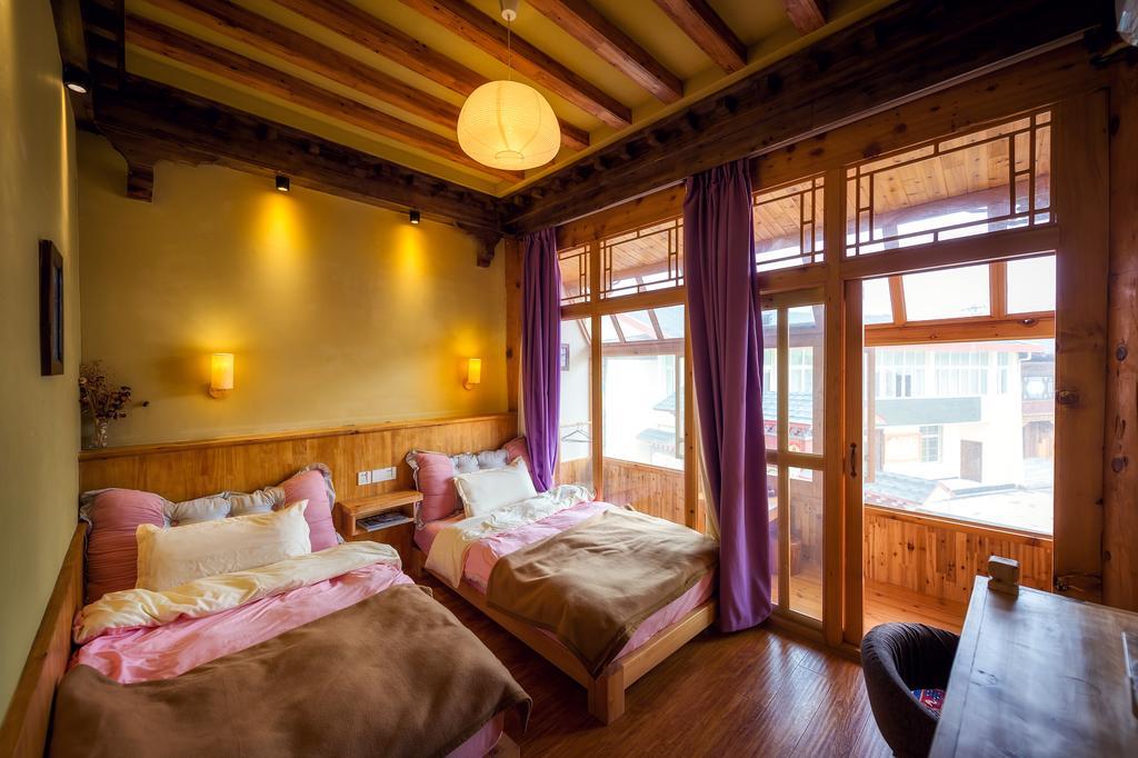 Huksum House Apartment Deqen Екстериор снимка