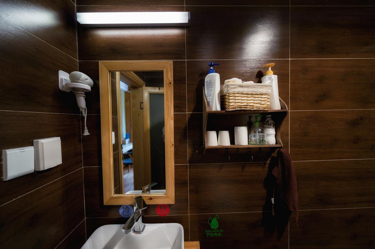 Huksum House Apartment Deqen Екстериор снимка