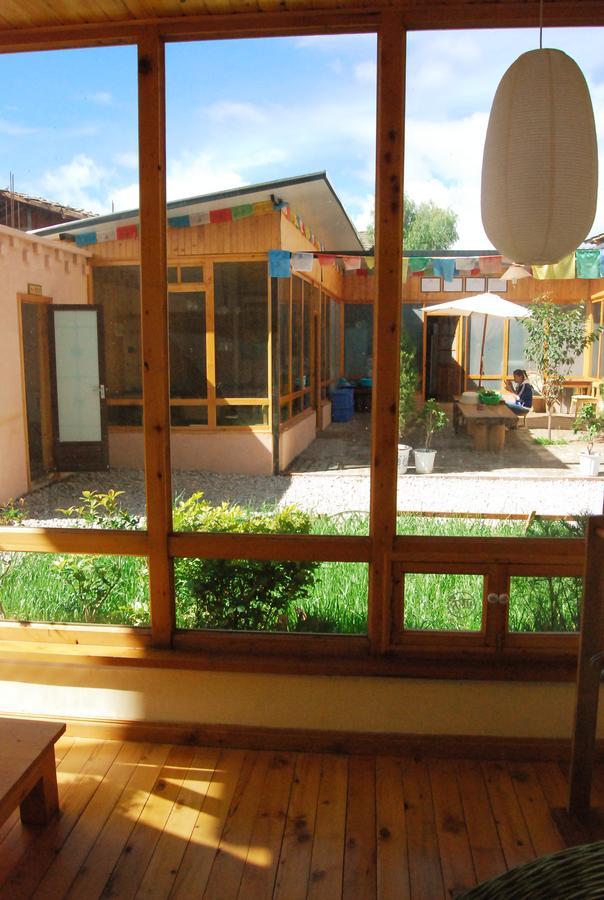 Huksum House Apartment Deqen Екстериор снимка