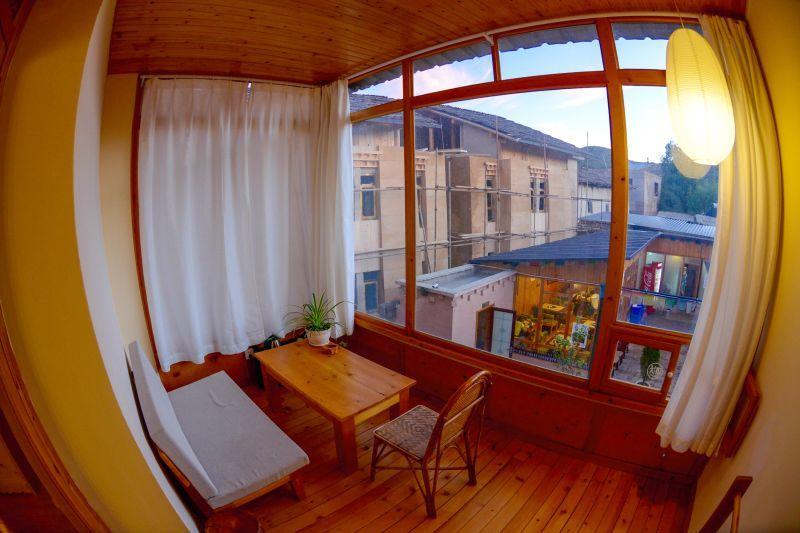 Huksum House Apartment Deqen Екстериор снимка